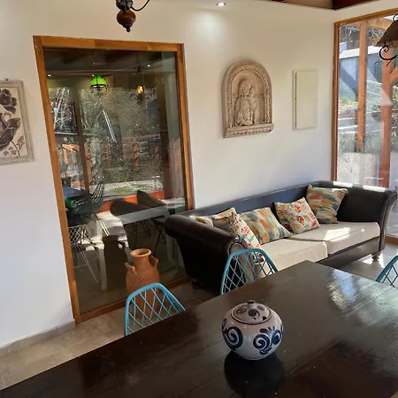 Cinegefeszek Nyaralohaz