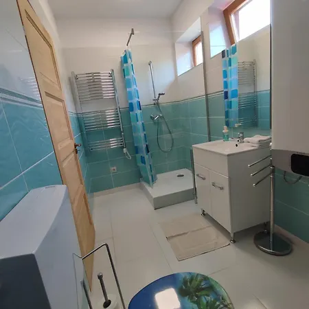 Cinegefeszek Nyaralohaz 度假居